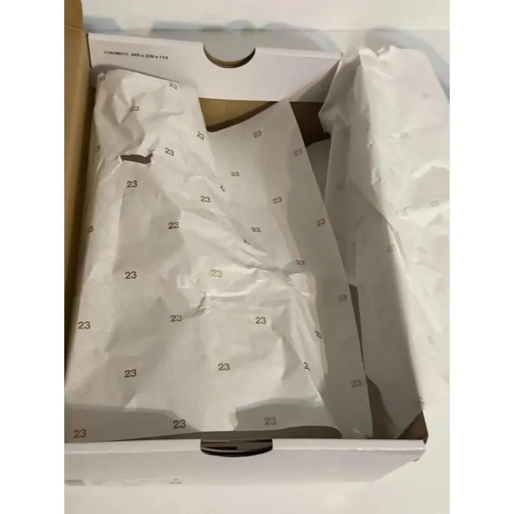 Jordan 1 Mid SE Chenille Bleached Turquoise Teal Aqua Womens 9.5 NWT Box - Picture 12 of 12